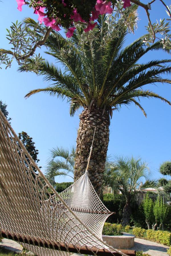 Trullo Al Monte Bed and Breakfast Ceglie Messapica Εξωτερικό φωτογραφία