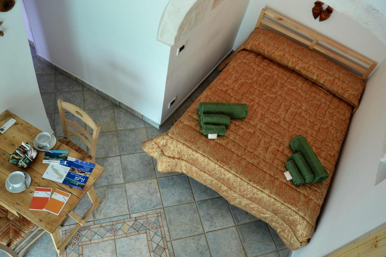 Trullo Al Monte Bed and Breakfast Ceglie Messapica Εξωτερικό φωτογραφία
