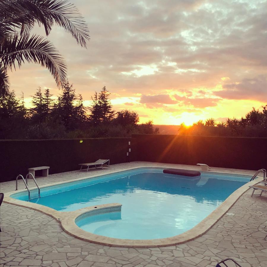 Trullo Al Monte Bed and Breakfast Ceglie Messapica Εξωτερικό φωτογραφία